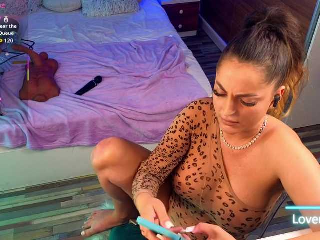 Glamorous-Kay live cam on BongaCams