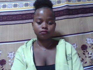 Christine21's Live Webcam