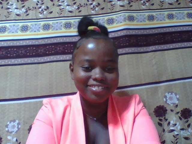 Christine21 live cam on BongaCams