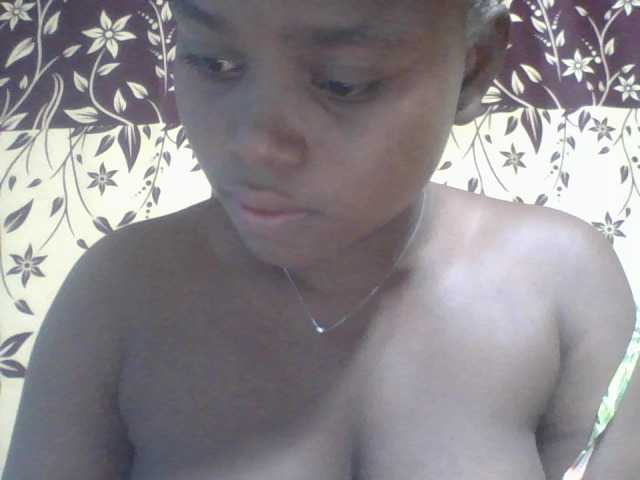Christine21 webcam