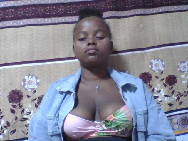 Christine21 live cam on BongaCams