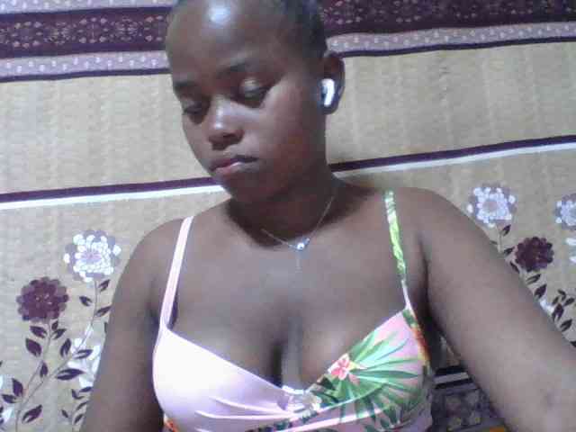 Christine21 webcam