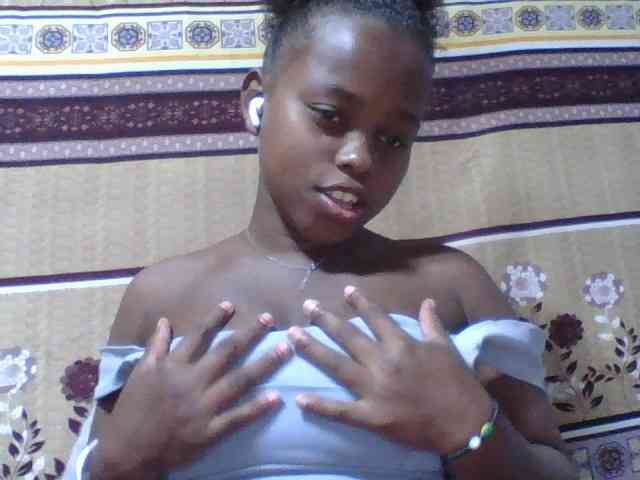 Christine21 webcam