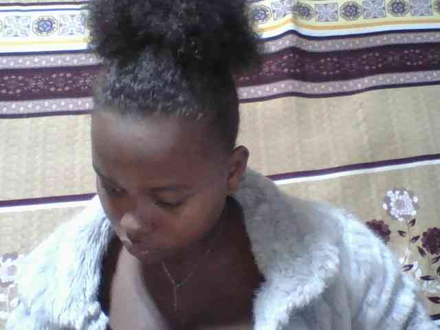 Christine21 webcam
