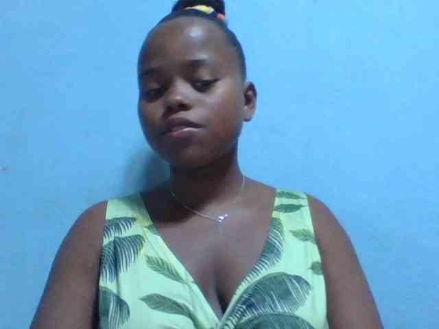 Christine21 webcam