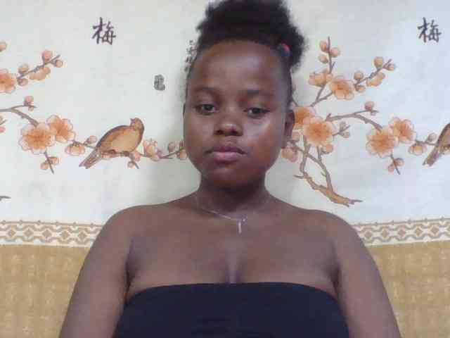 Christine21 webcam