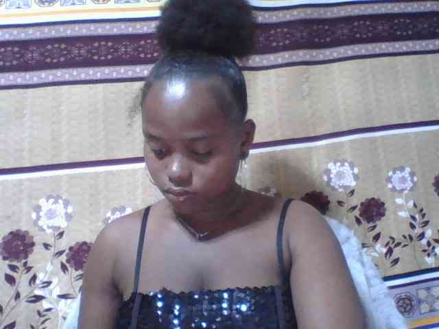 Christine21 webcam