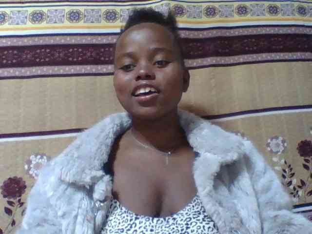 Christine21 webcam