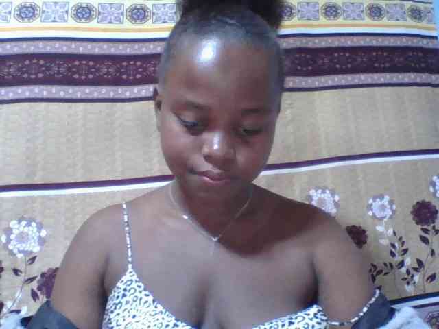 Christine21 webcam