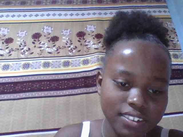 Christine21 webcam