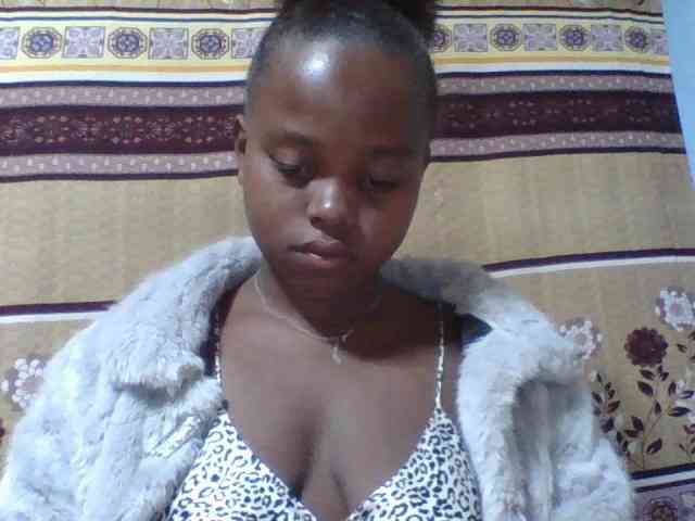 Christine21 webcam