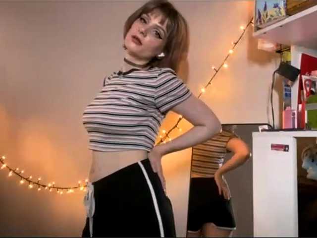AideWaddick live cam on BongaCams