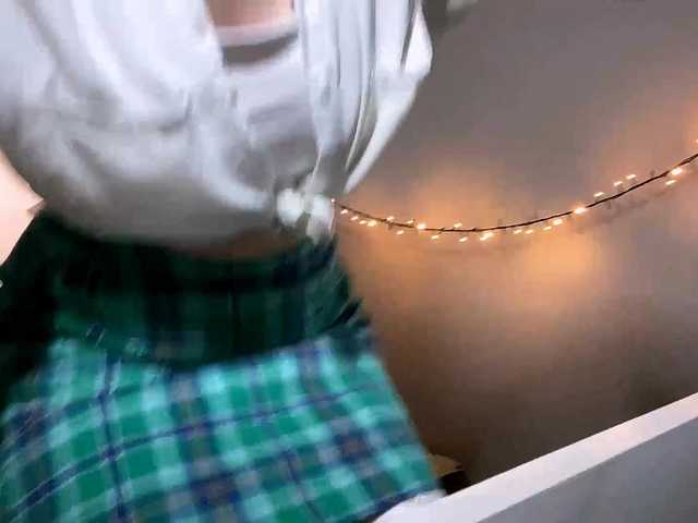 AideWaddick live cam on BongaCams