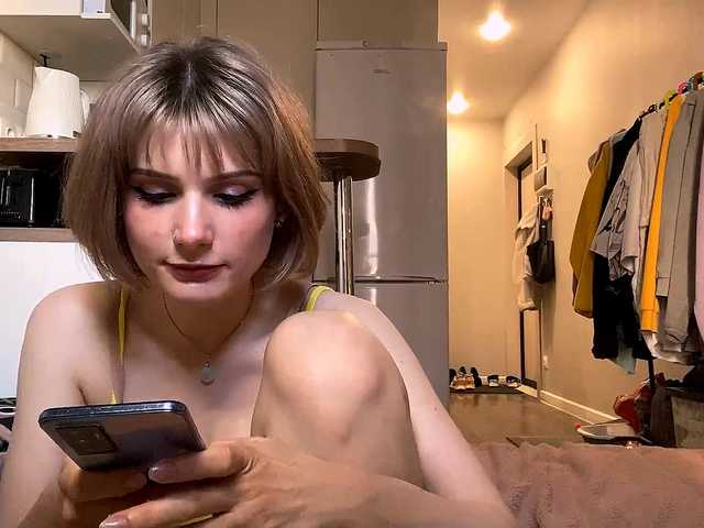 AideWaddick live cam on BongaCams