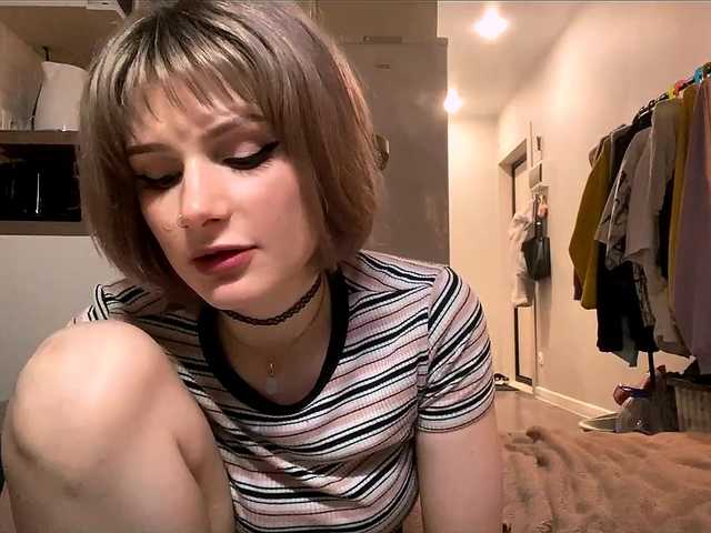 AideWaddick live cam on BongaCams