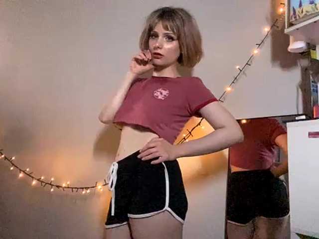 AideWaddick live cam on BongaCams