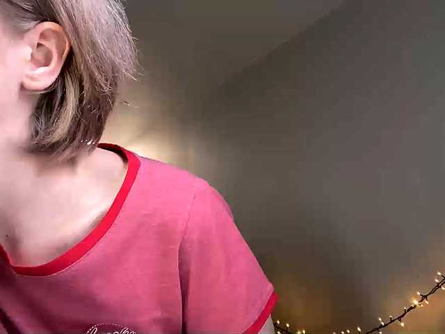 AideWaddick live cam on BongaCams