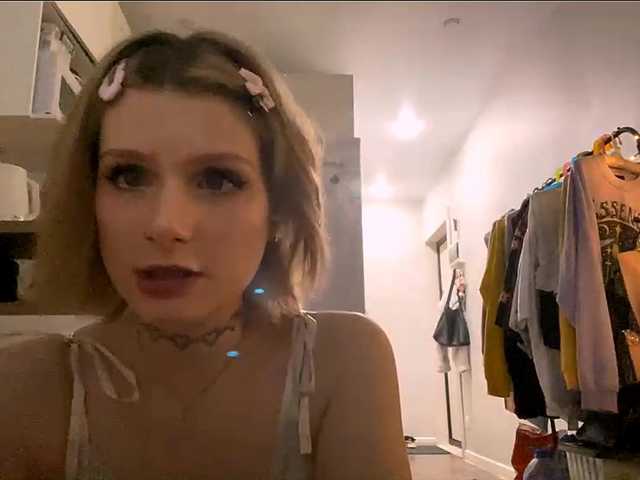 Live трансляция AideWaddick - Runet.cam