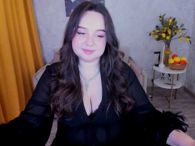 MaddyCroft live cam on BongaCams