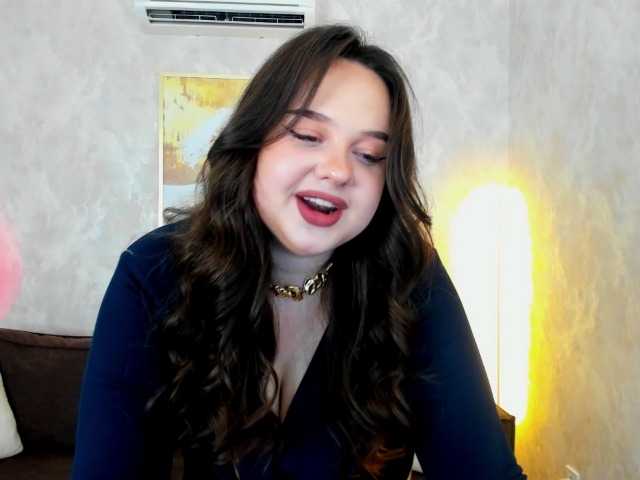 MaddyCroft live cam on BongaCams