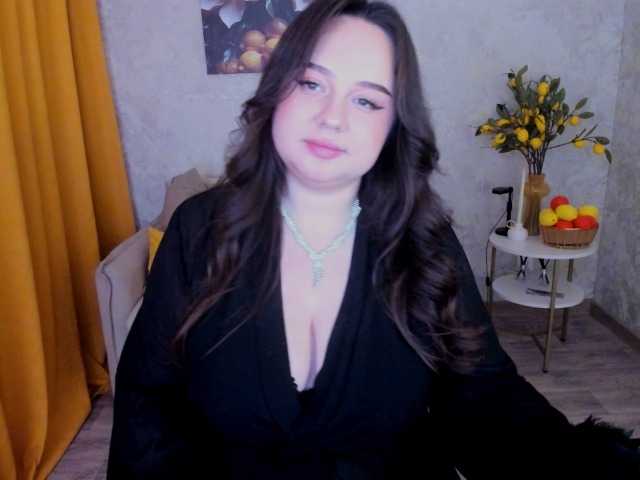 MaddyCroft live cam on BongaCams