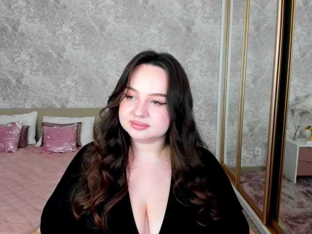 MaddyCroft live cam on BongaCams