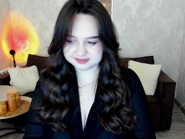MaddyCroft live cam on BongaCams