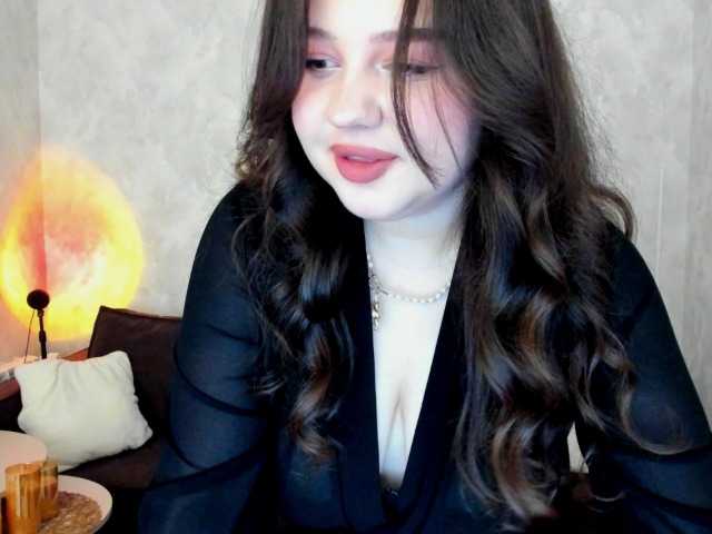 MaddyCroft live cam on BongaCams