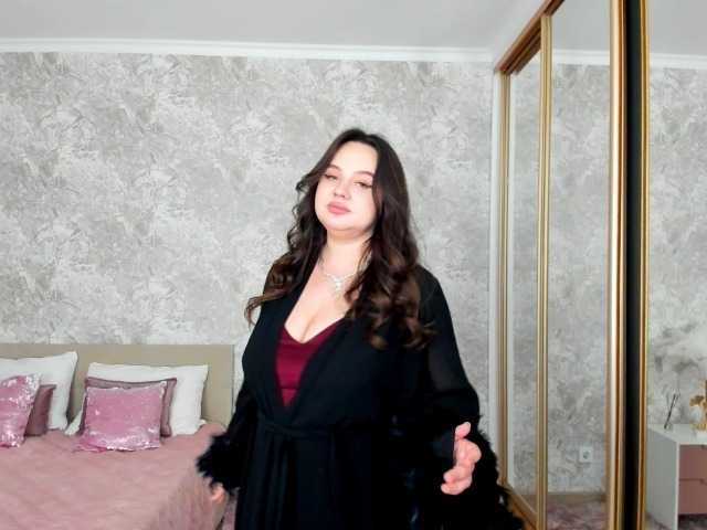 MaddyCroft live cam on BongaCams