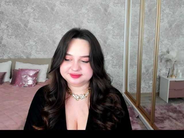 MaddyCroft live cam on BongaCams