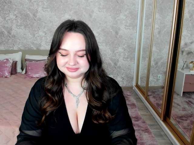 MaddyCroft live cam on BongaCams