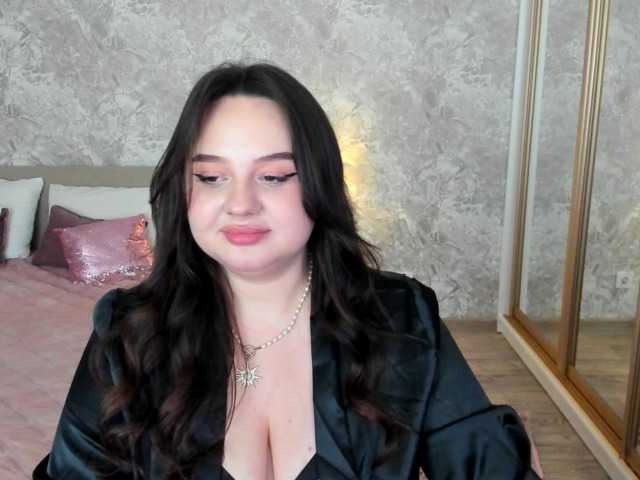 MaddyCroft live cam on BongaCams