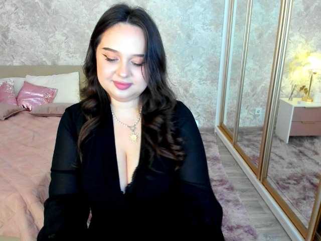 MaddyCroft live cam on BongaCams