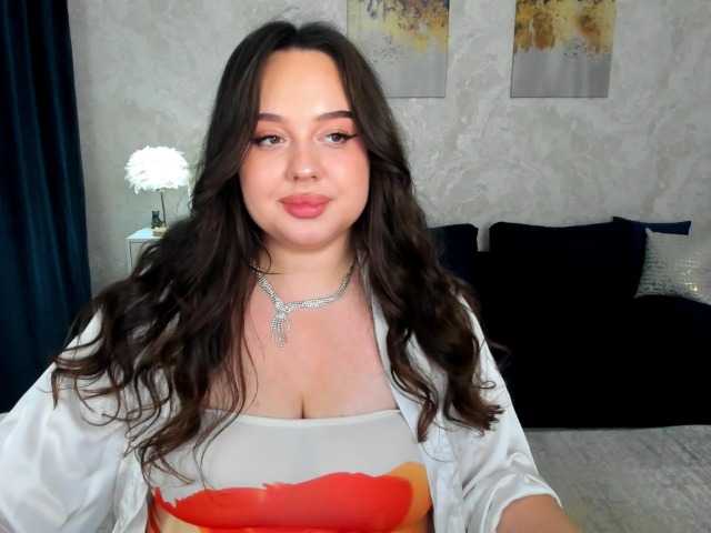 MaddyCroft live cam on BongaCams