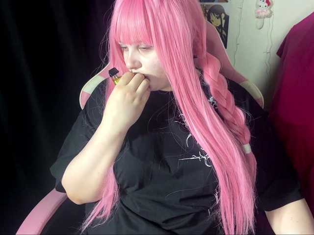 Demi-Lilllly live cam on BongaCams