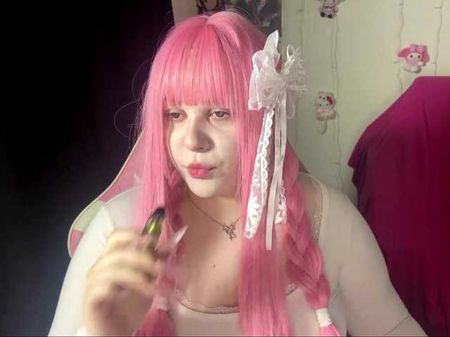 Demi-Lilllly live cam on BongaCams