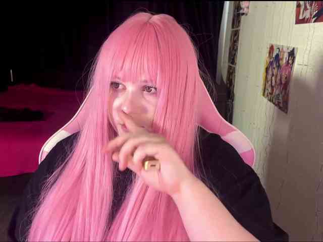 Demi-Lilllly webcam