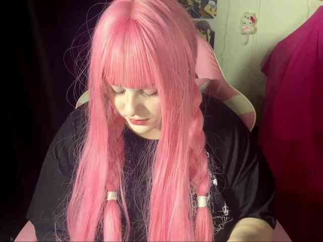 Demi-Lilllly webcam