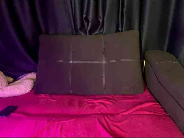 Demi-Lilllly Sex Cam Show