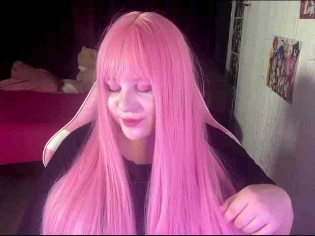Demi-Lilllly webcam