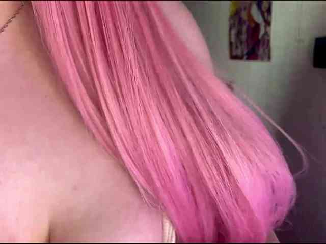 Demi-Lilllly webcam