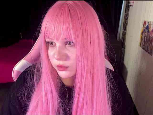 Demi-Lilllly webcam