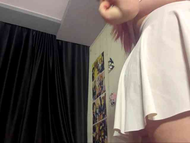 Demi-Lilllly webcam