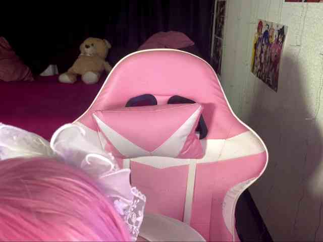 Demi-Lilllly webcam