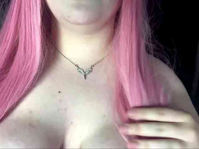 Demi-Lilllly webcam