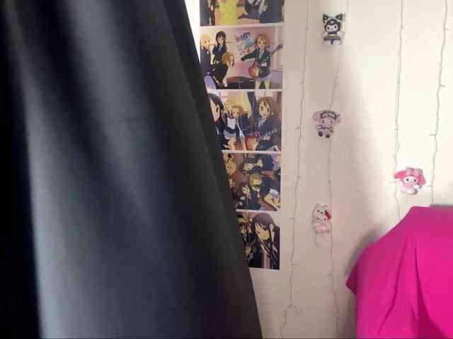 Demi-Lilllly webcam