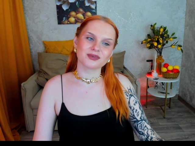 AshleyCandi live cam on BongaCams