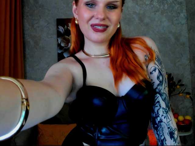 AshleyCandi live cam on BongaCams