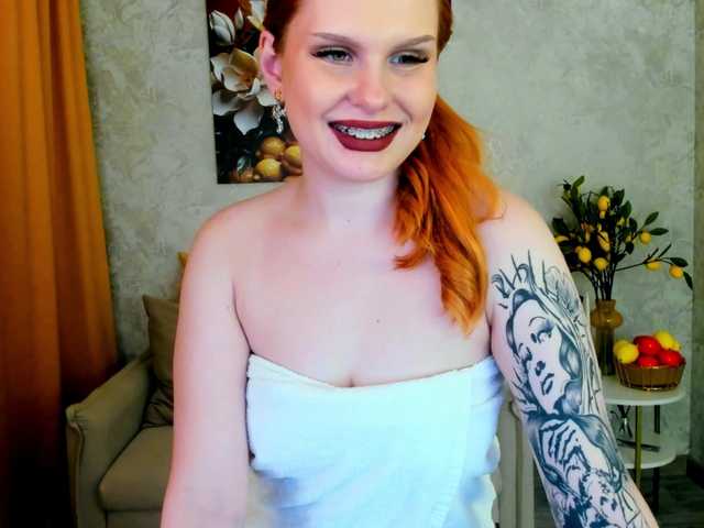 AshleyCandi live cam on BongaCams