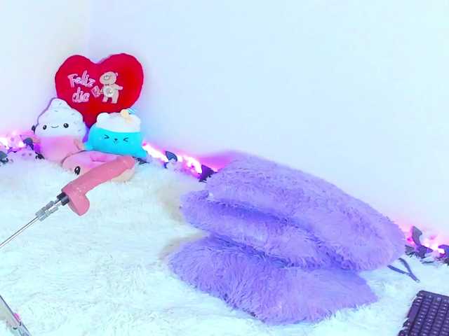 Ariel-Pink live cam on BongaCams